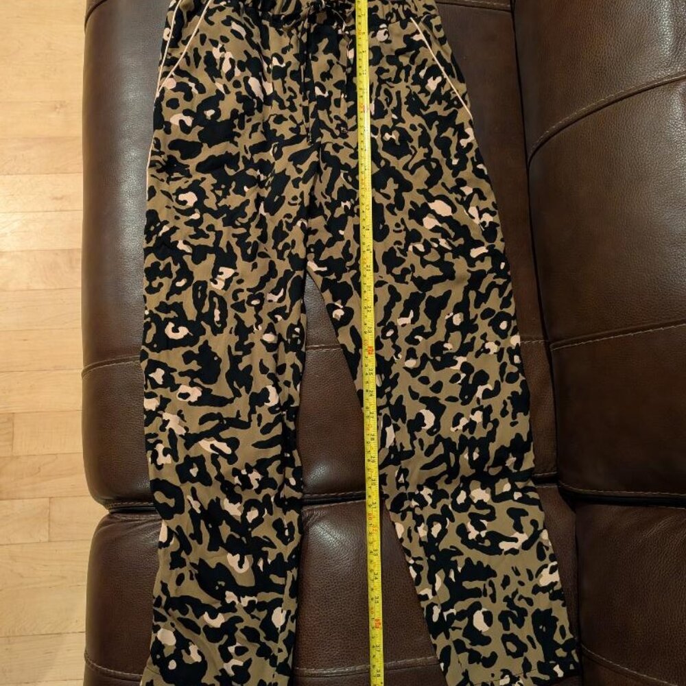 Topshop Khaki Leopard Straight Leg Cropped Trousers size 34